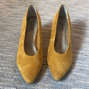 Gently worn Seychelles heels